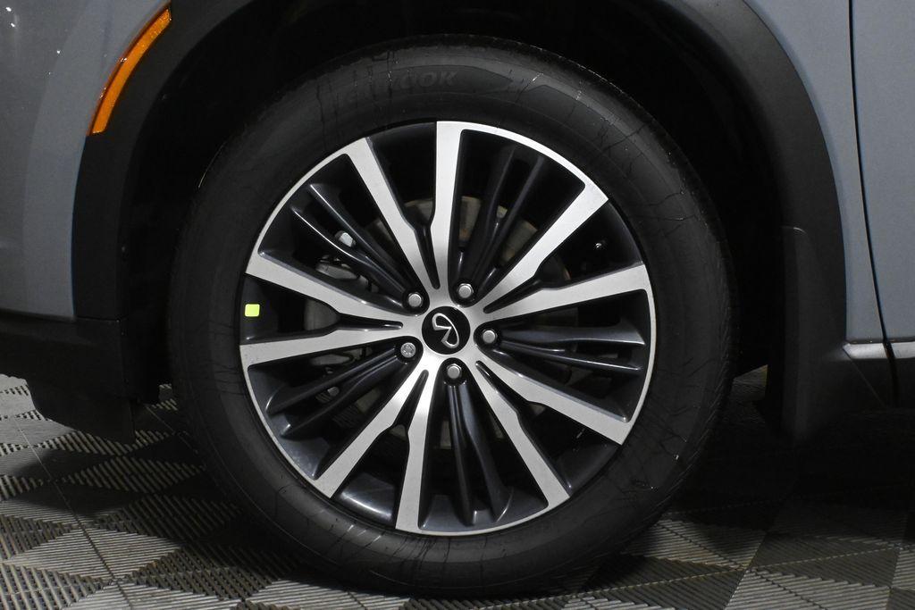 used 2025 INFINITI QX60 car, priced at $54,979