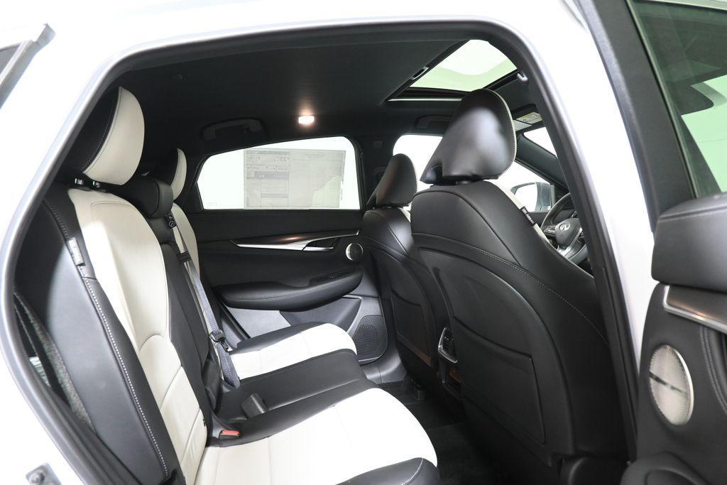 new 2025 INFINITI QX55 car