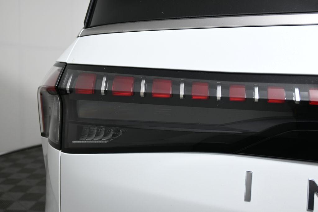 new 2026 INFINITI QX80 car