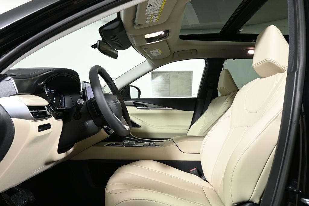 new 2025 INFINITI QX60 car