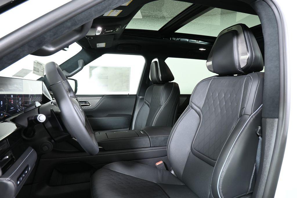 new 2026 INFINITI QX80 car