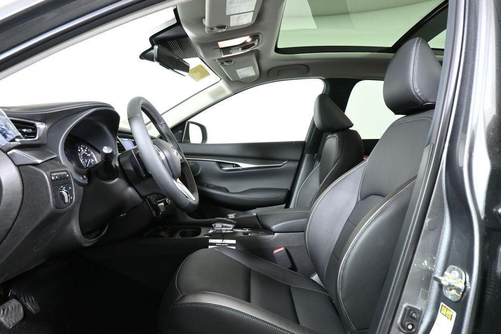 new 2025 INFINITI QX50 car