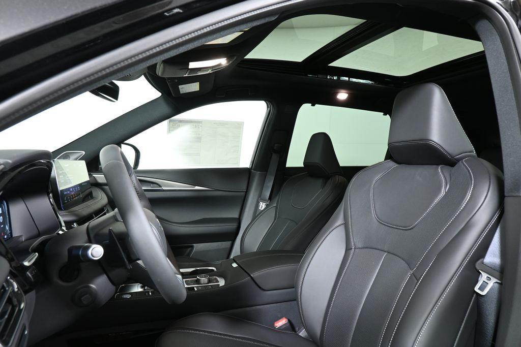 new 2025 INFINITI QX60 car