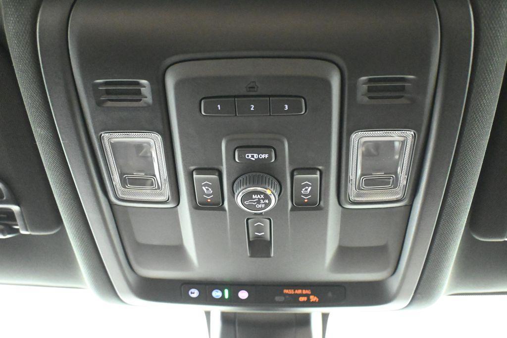 used 2022 Chevrolet Tahoe car, priced at $61,979