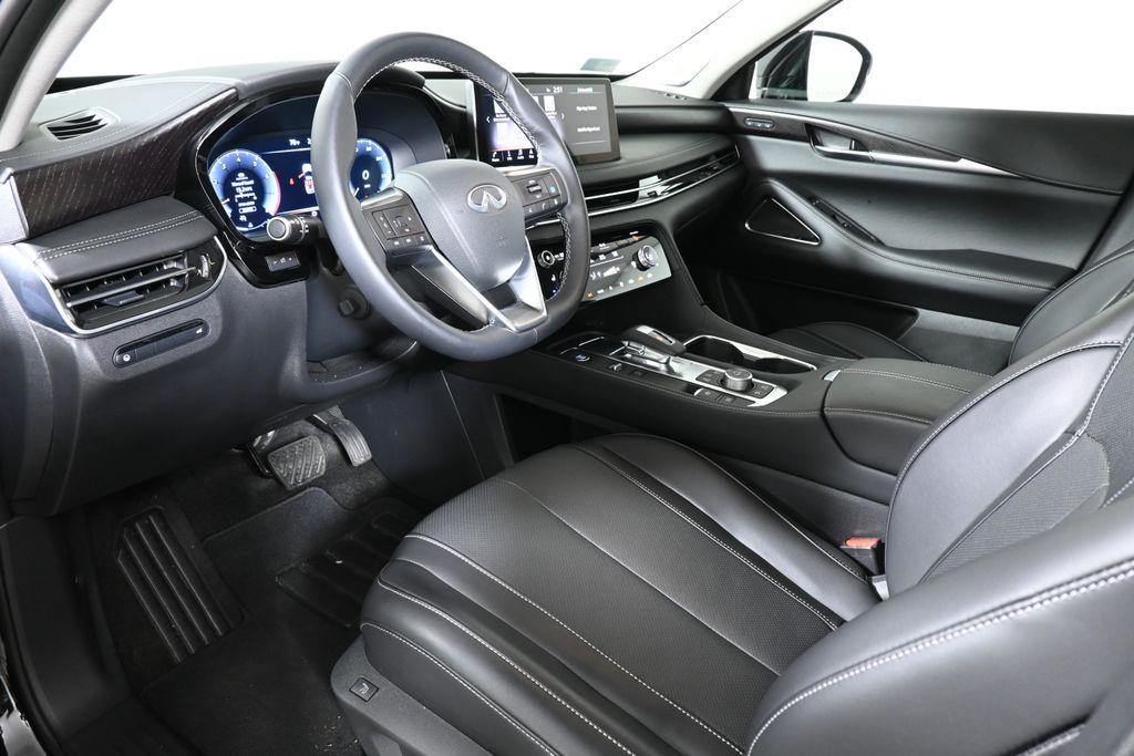 used 2025 INFINITI QX60 car, priced at $50,979