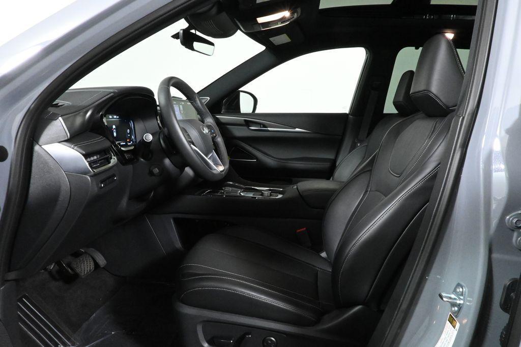 used 2025 INFINITI QX60 car, priced at $50,979