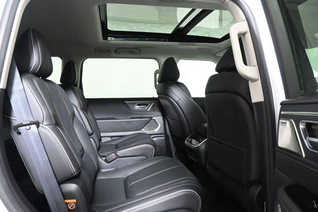 new 2025 INFINITI QX80 car, priced at $96,025