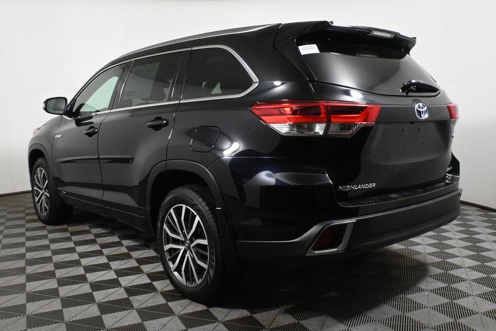 used 2019 Toyota Highlander Hybrid car, priced at $28,979