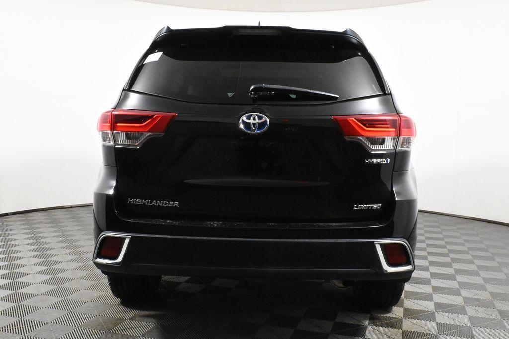 used 2019 Toyota Highlander Hybrid car, priced at $28,979