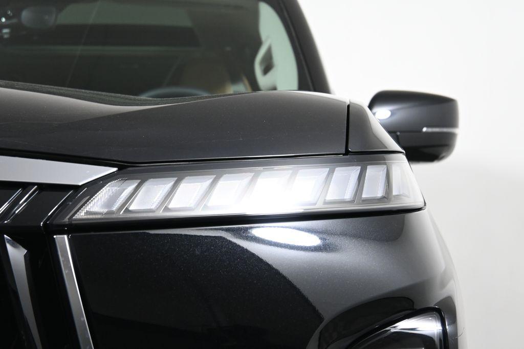new 2025 INFINITI QX80 car