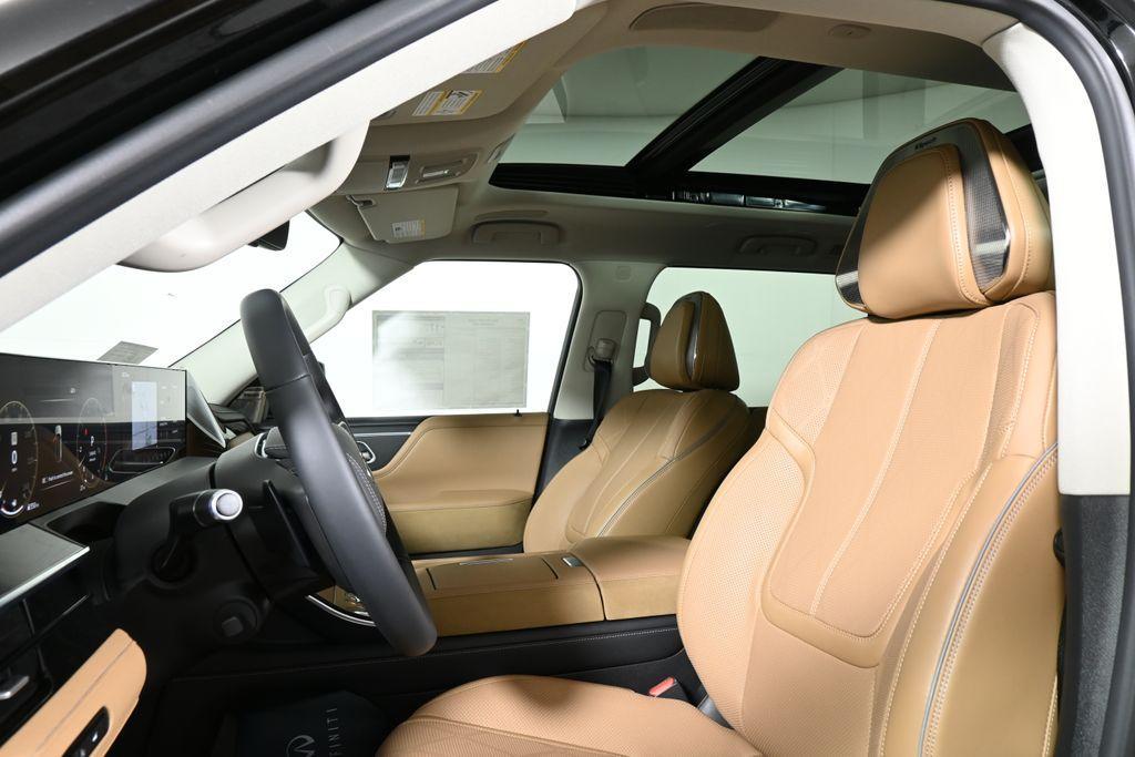 new 2025 INFINITI QX80 car