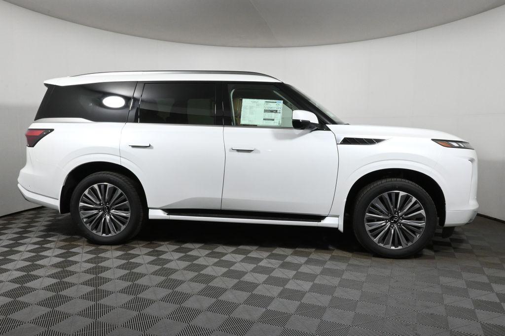 new 2025 INFINITI QX80 car, priced at $100,255