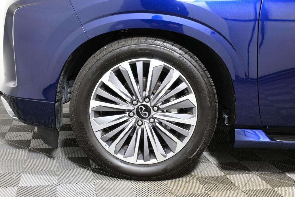used 2025 INFINITI QX80 car, priced at $82,979