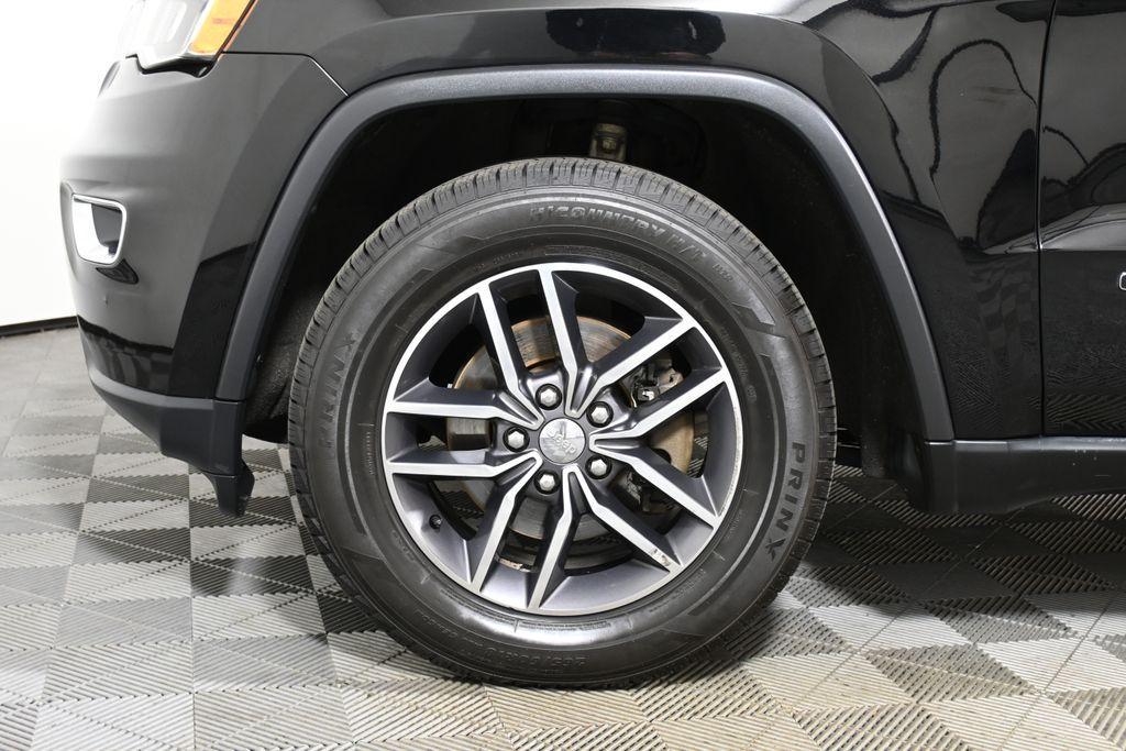 used 2017 Jeep Grand Cherokee car, priced at $15,979
