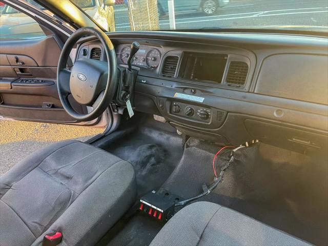used 2008 Ford Crown Victoria car, priced at $5,491