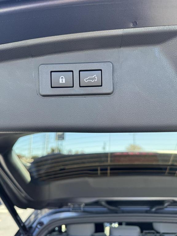 used 2025 Subaru Outback car, priced at $31,500