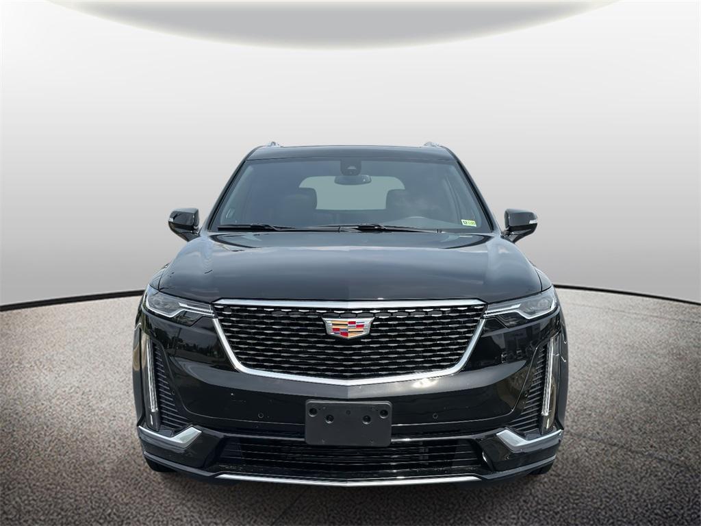 new 2025 Cadillac XT6 car, priced at $60,215