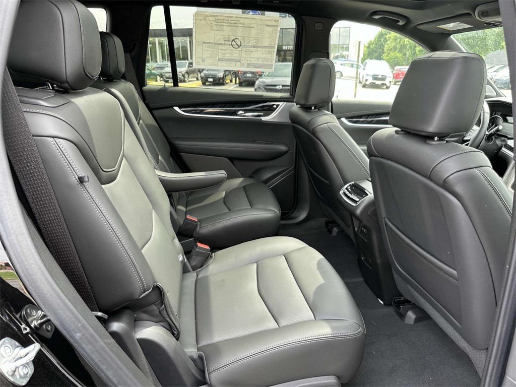 new 2025 Cadillac XT6 car, priced at $60,215
