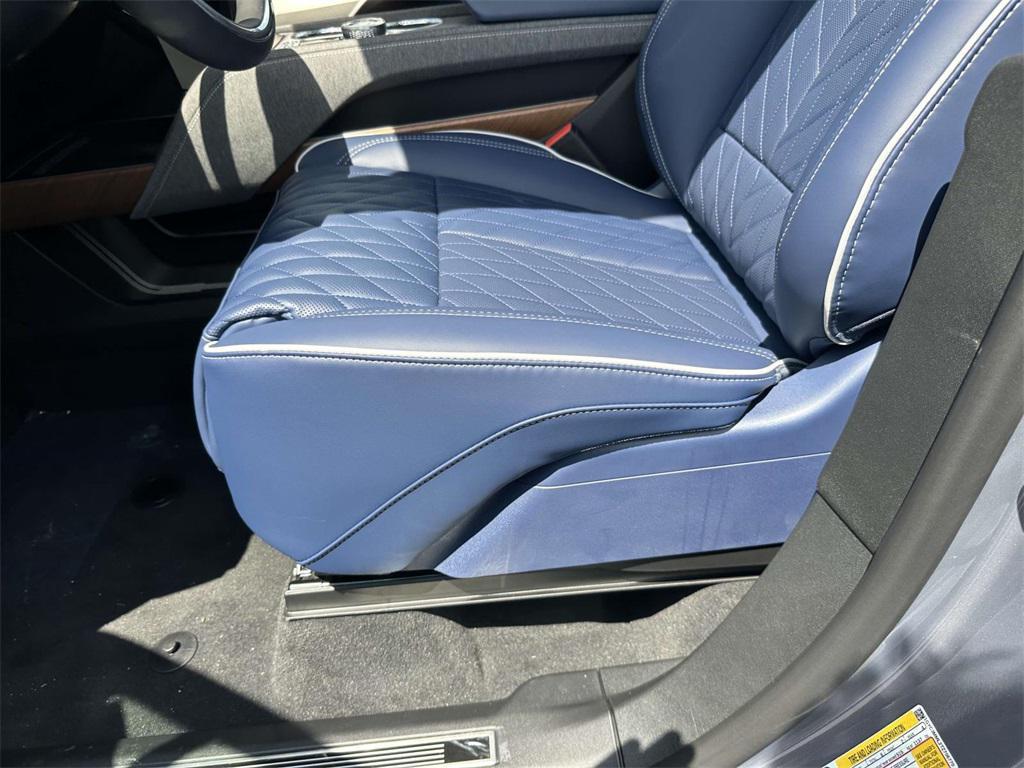 new 2026 Cadillac VISTIQ car, priced at $94,215