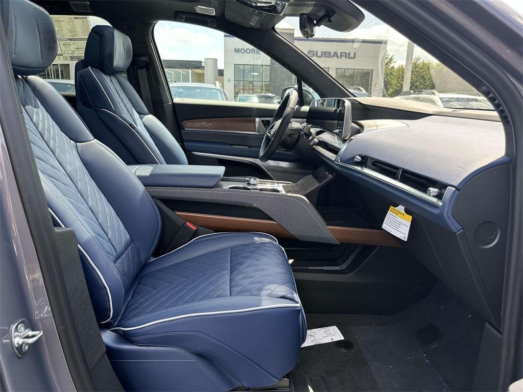 new 2026 Cadillac VISTIQ car, priced at $94,215