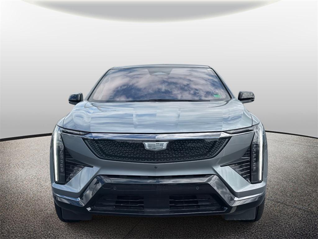 new 2025 Cadillac OPTIQ car, priced at $56,215