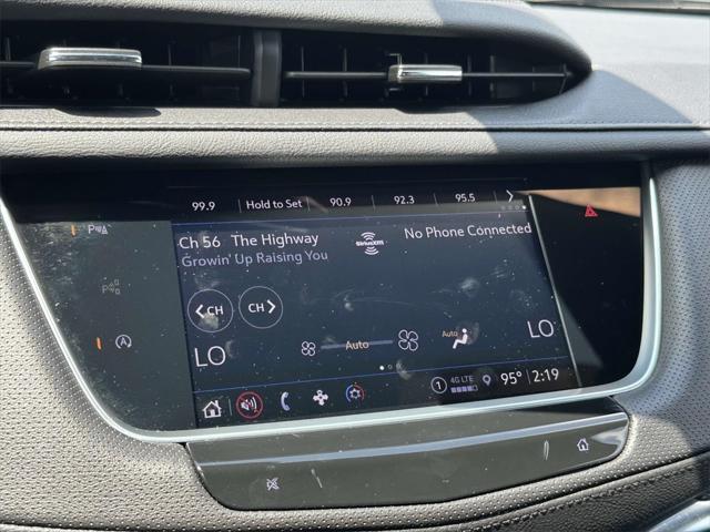 used 2022 Cadillac XT5 car, priced at $34,000