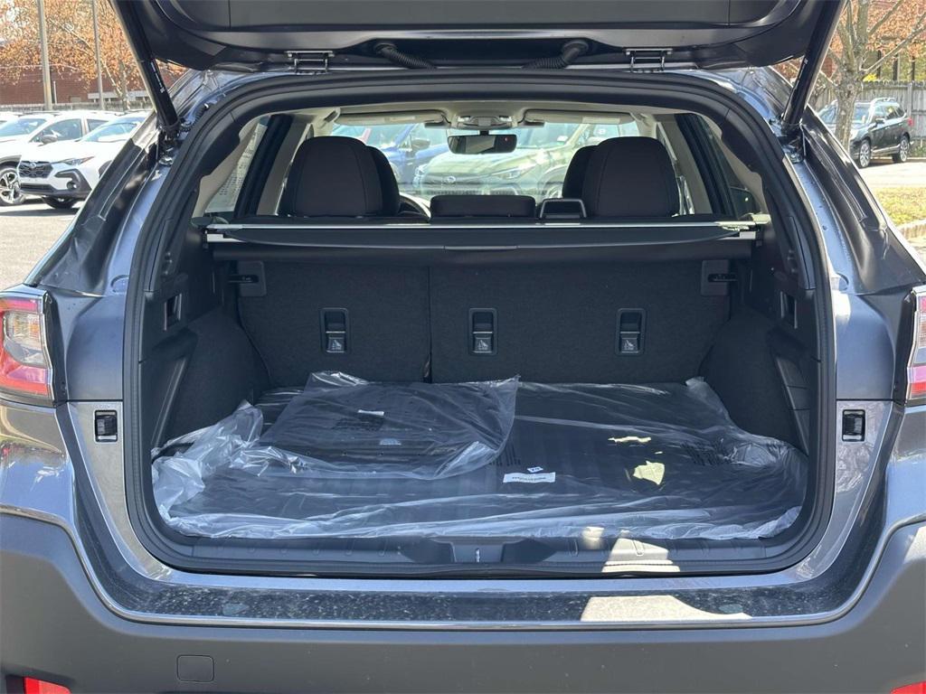 used 2025 Subaru Outback car, priced at $31,000