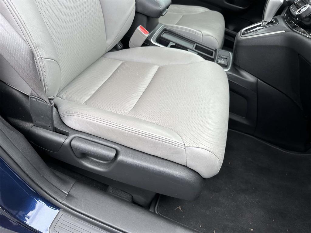 used 2016 Honda CR-V car, priced at $14,000