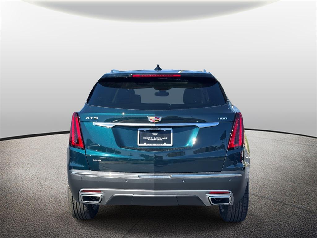 new 2025 Cadillac XT5 car, priced at $59,290