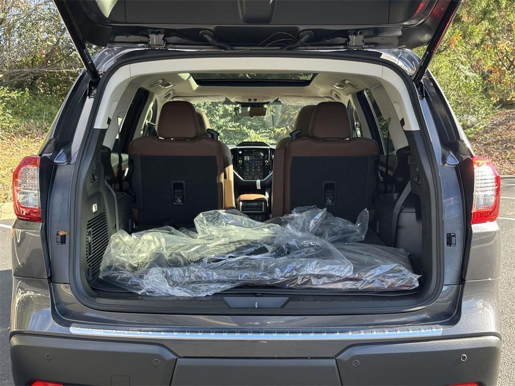new 2025 Subaru Ascent car, priced at $50,624
