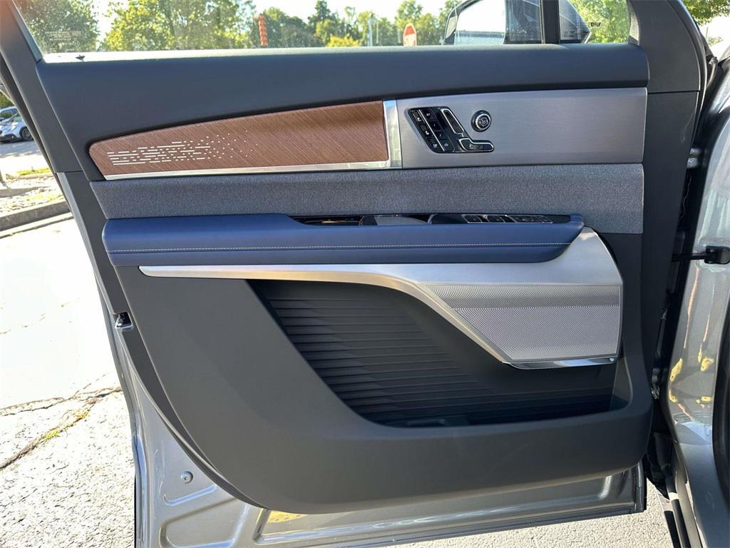 new 2026 Cadillac VISTIQ car, priced at $94,190