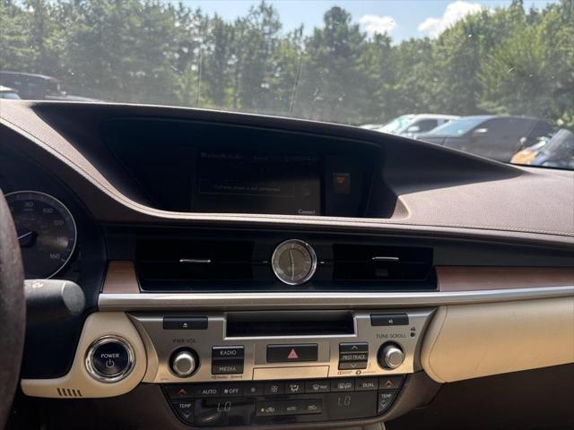 used 2018 Lexus ES 300h car, priced at $19,000