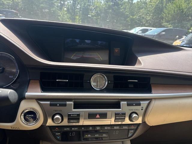 used 2018 Lexus ES 300h car, priced at $19,000