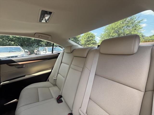 used 2018 Lexus ES 300h car, priced at $19,000