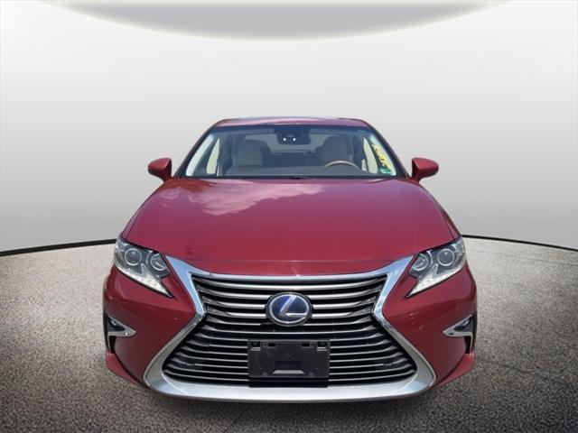 used 2018 Lexus ES 300h car, priced at $19,000