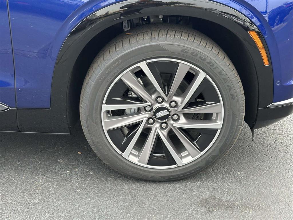 new 2026 Cadillac VISTIQ car, priced at $82,010