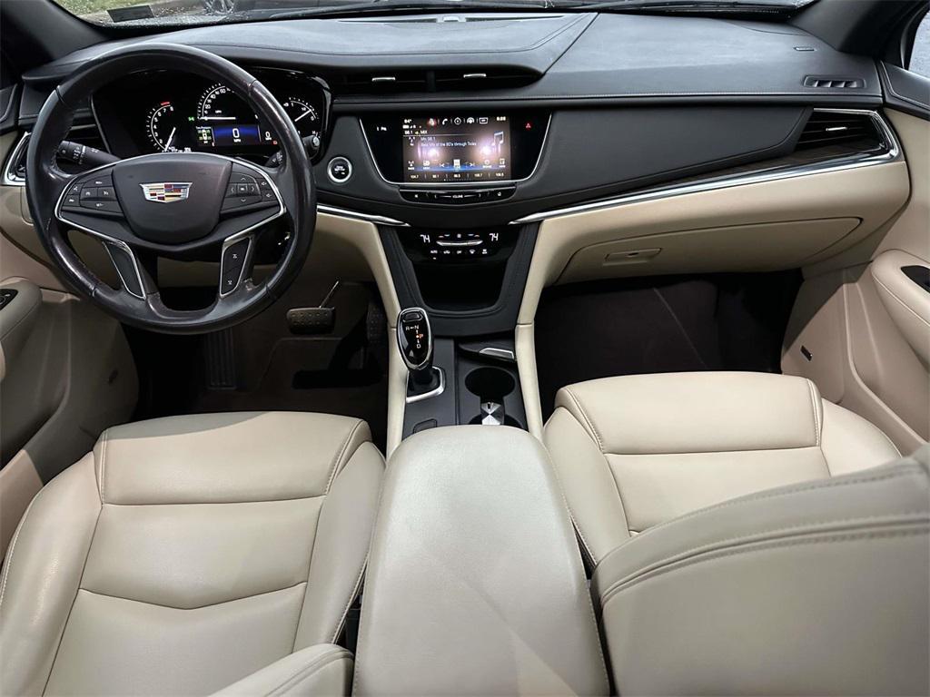used 2018 Cadillac XT5 car, priced at $20,000