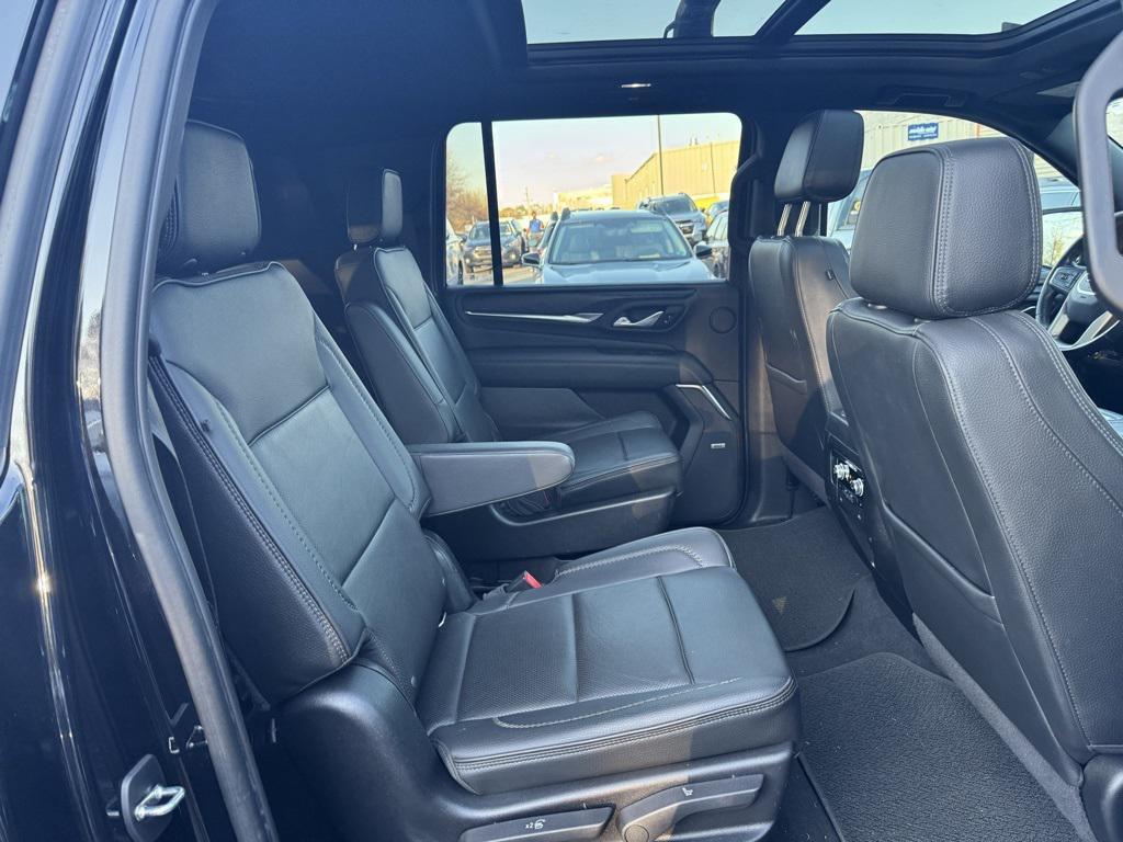used 2022 GMC Yukon XL car, priced at $58,000