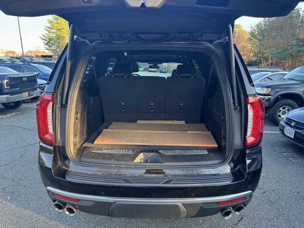 used 2022 GMC Yukon XL car, priced at $58,000