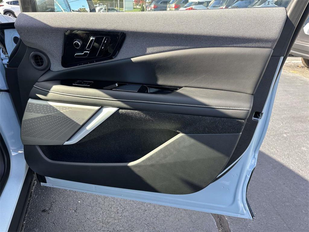 new 2025 Cadillac OPTIQ car, priced at $56,215