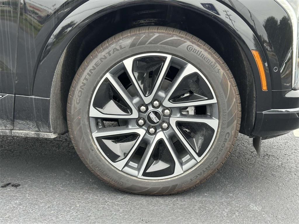 new 2025 Cadillac OPTIQ car, priced at $55,340