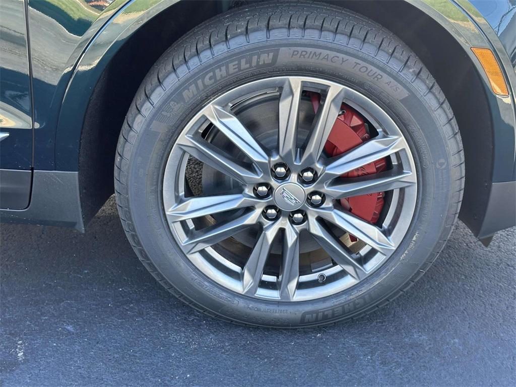 new 2026 Cadillac XT5 car, priced at $65,665