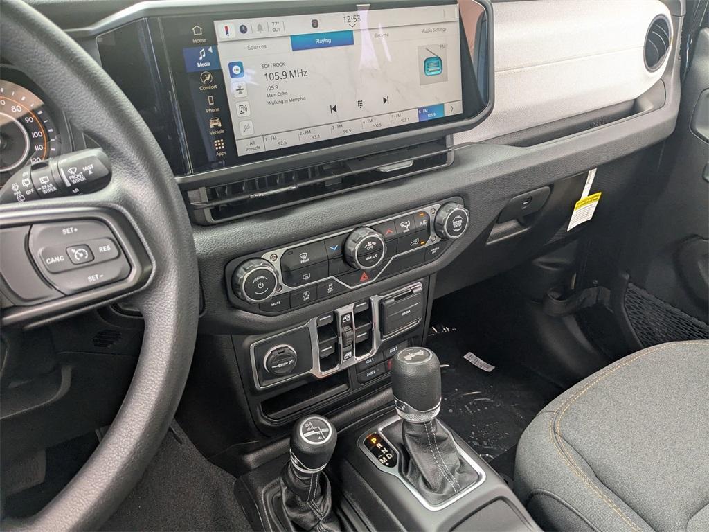 new 2025 Jeep Wrangler car, priced at $45,404