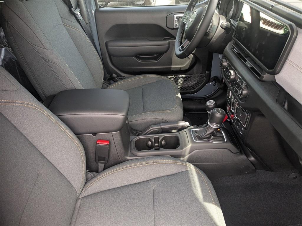 new 2025 Jeep Gladiator car, priced at $50,582