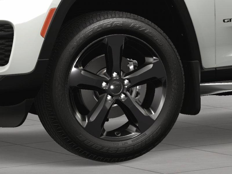 new 2025 Jeep Grand Cherokee car, priced at $44,960