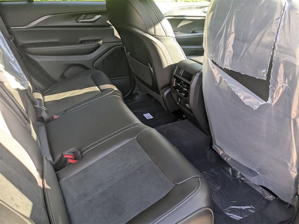 new 2025 Jeep Grand Cherokee car, priced at $44,560