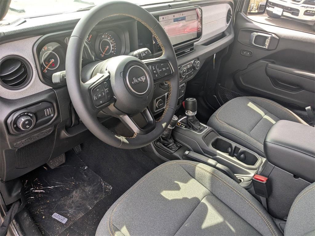 new 2025 Jeep Gladiator car, priced at $40,183