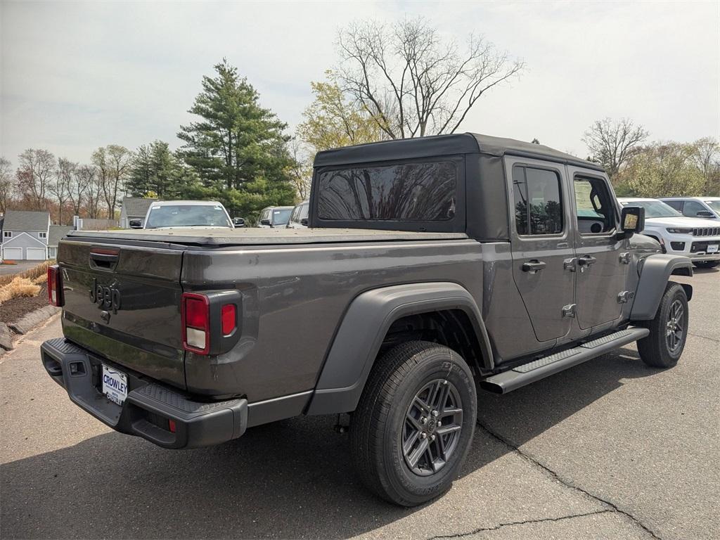 new 2025 Jeep Gladiator car, priced at $40,183