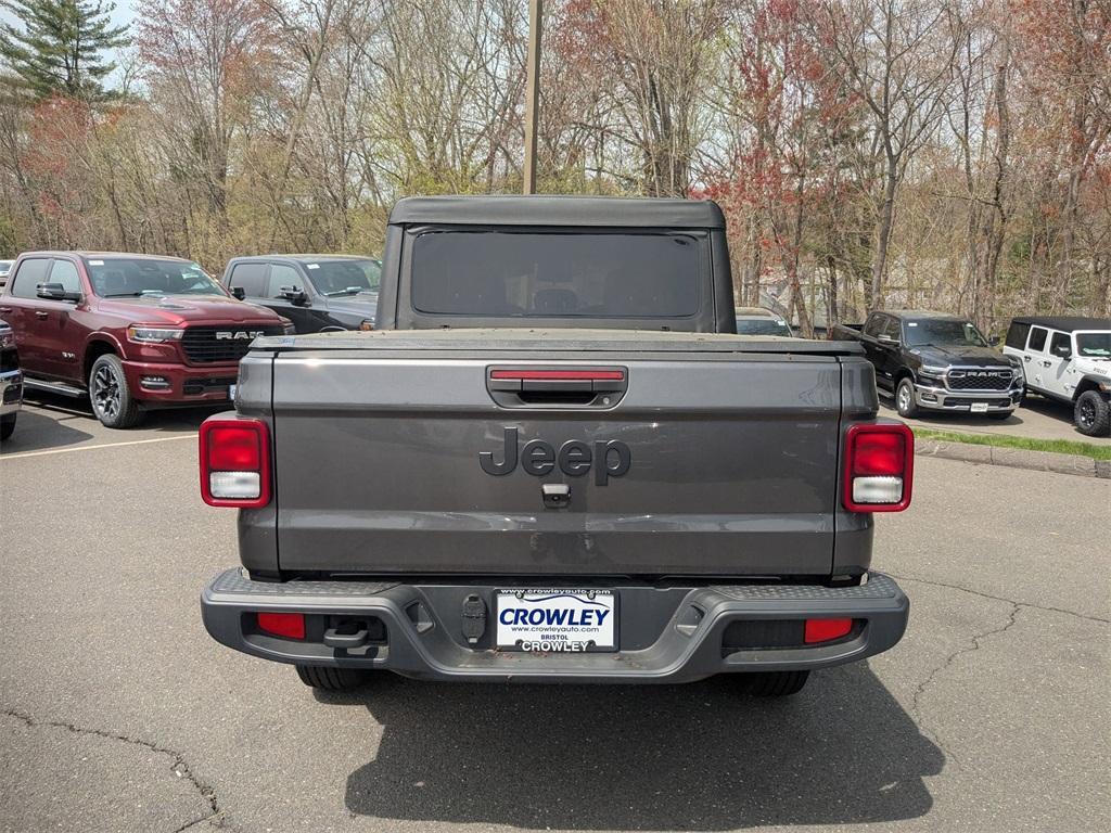 new 2025 Jeep Gladiator car, priced at $40,183