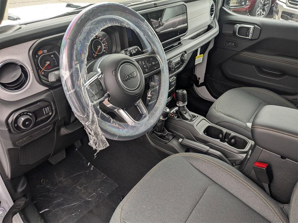 new 2025 Jeep Wrangler car, priced at $52,240